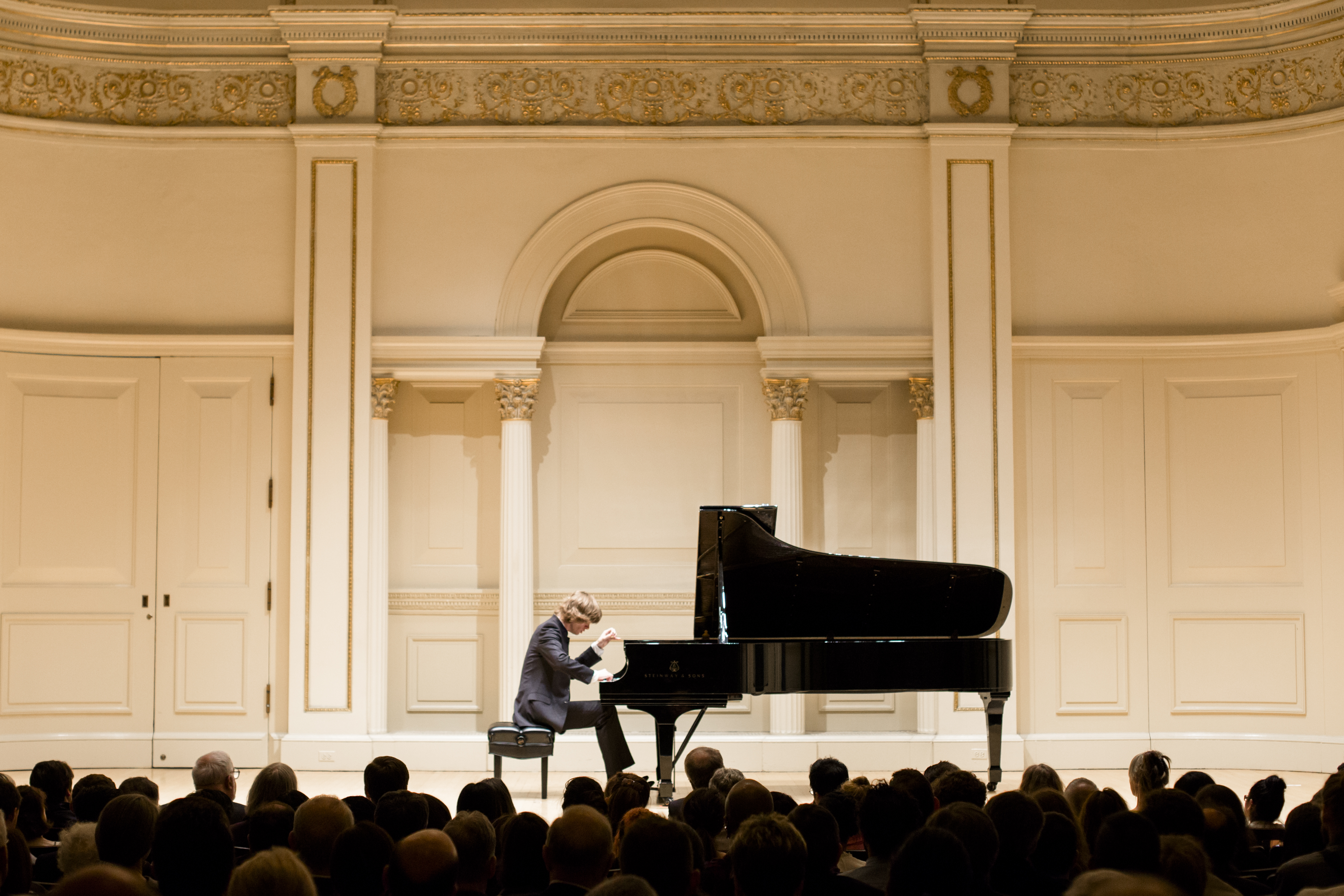 Pianist Arsentiy Kharitonov performs at Carnegie Hall in Manhattan, New York, on May 20, 2016. (Samira Bouaou/Epoch Times)